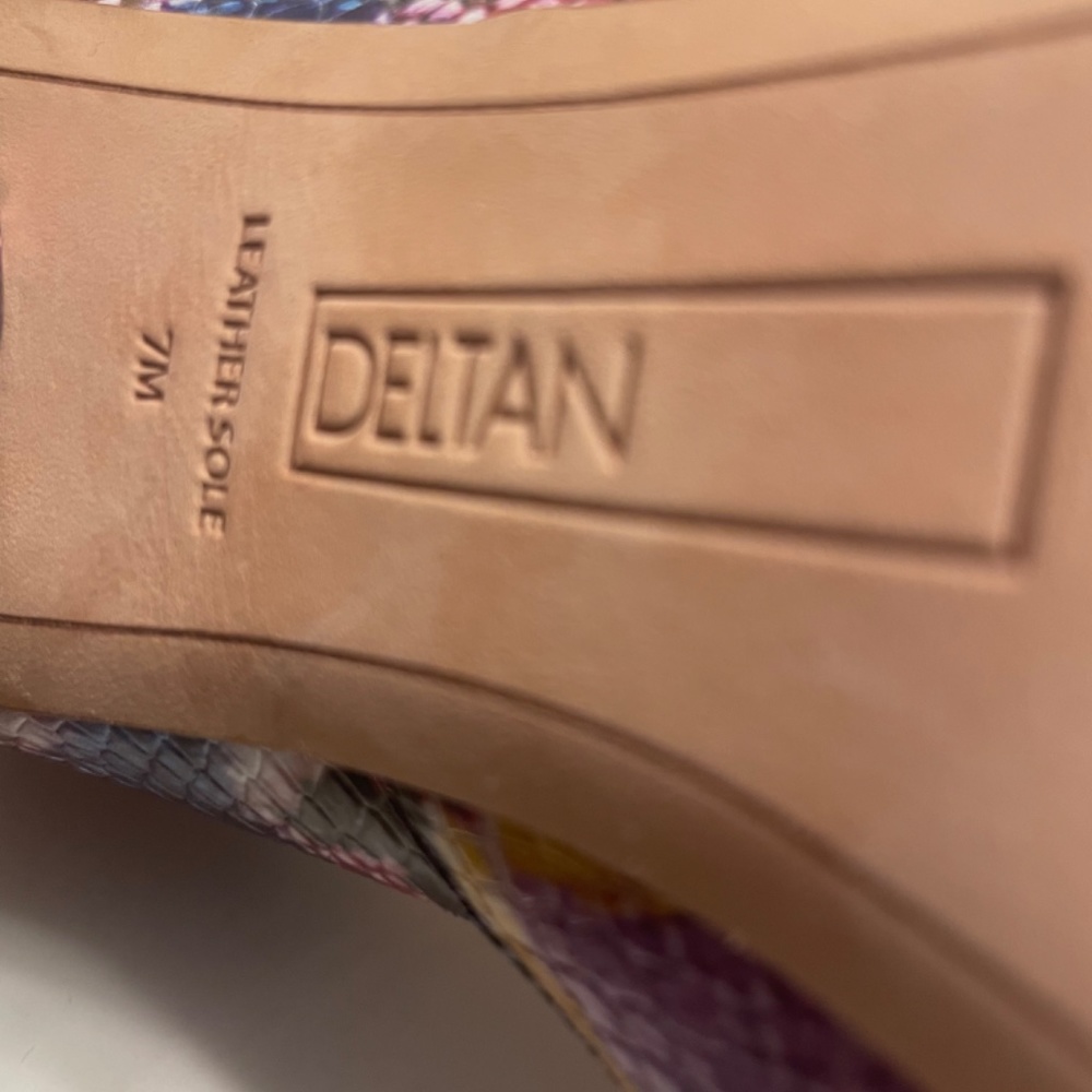 Shoes - Picture 6 of 6